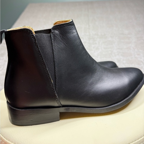 Nisolo Eva Everyday Chelsea Black Leather Pull On Boot Womens Size 8 - Picture 5 of 9